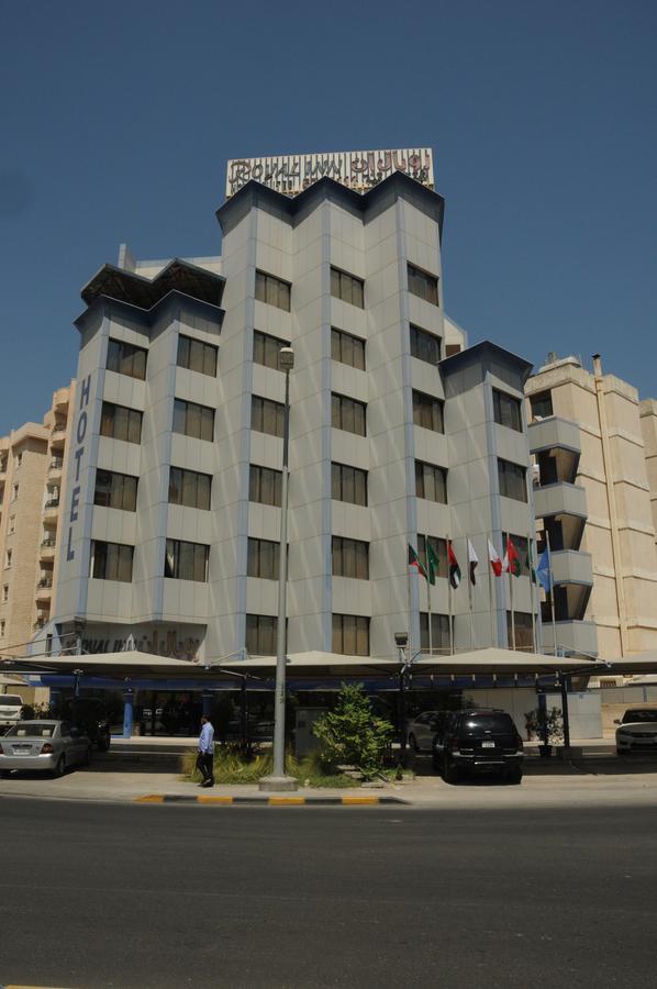 Sky Hotel Salmiya Экстерьер фото